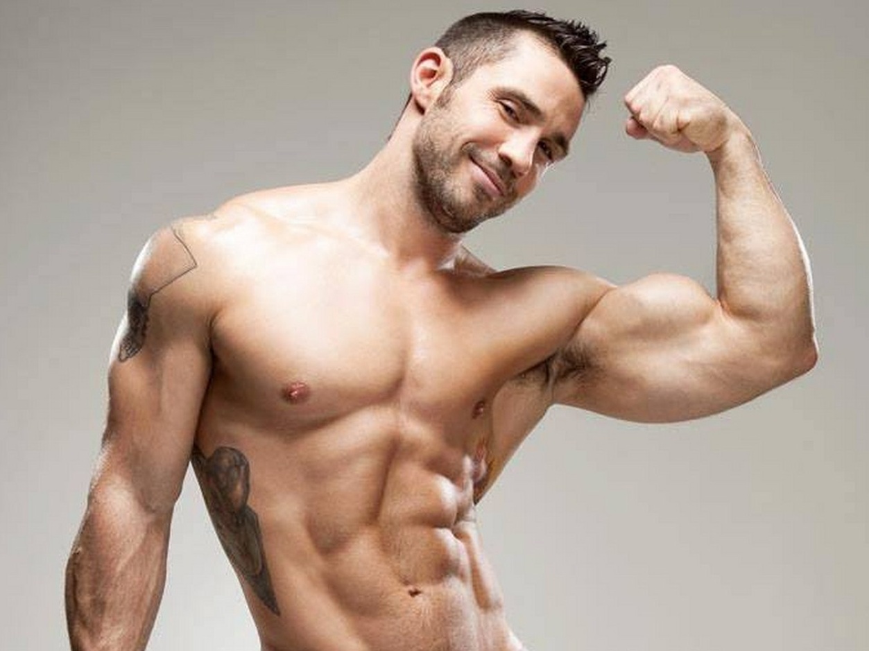 Gay muscle flex